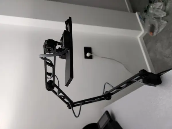 Articulating Desk Lamp