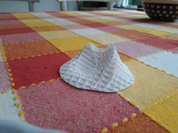 Black hole egg holder