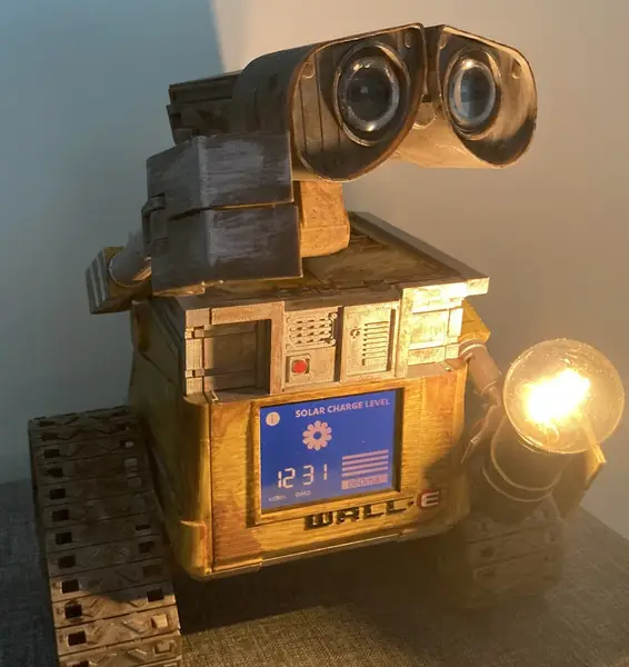 Wall-E robot alarm clock (Remix)