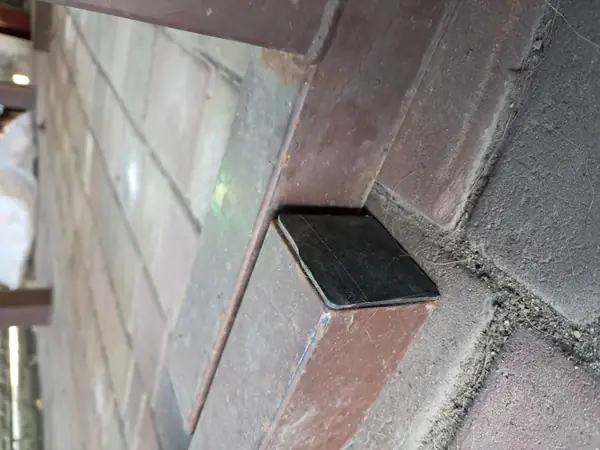 Inner plastic plug for square profile pipe