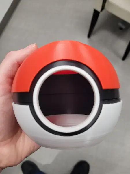 Pokeball reptile hide